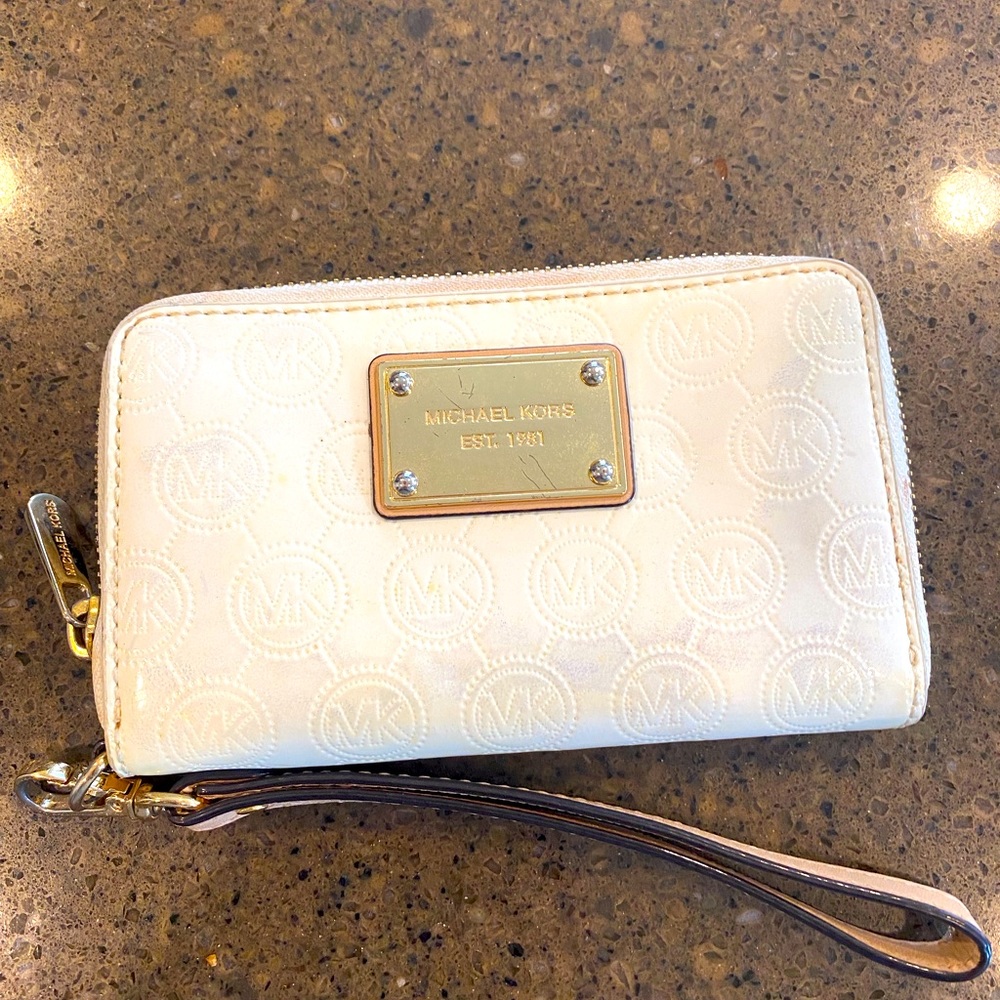 Michael Kors white wristlet